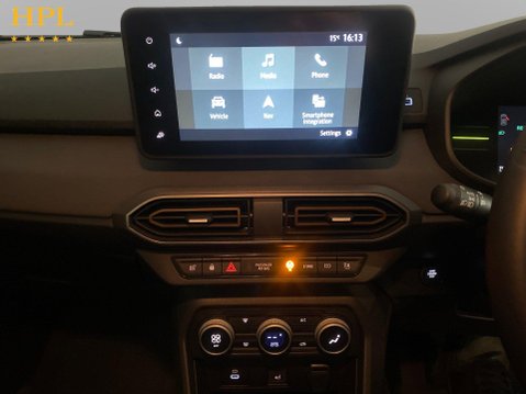 Dacia Jogger 1.6 Hybrid EXTREME MPV 5dr Petrol Hybrid Auto Euro 6 (s/s) (140 ps) Cruise 17