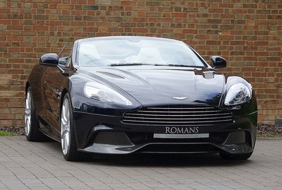 Aston Martin Vanquish Volante