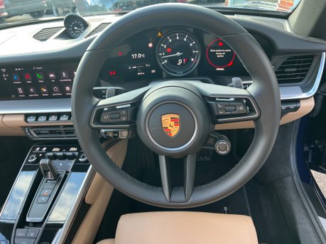 Porsche 911 3.0 992 Carrera Coupe 2dr Petrol PDK Euro 6 (s/s) (385 ps) 34