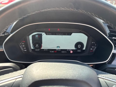 Audi Q3 1.5 TFSI CoD 35 Black Edition S Tronic Euro 6 (s/s) 5dr 15