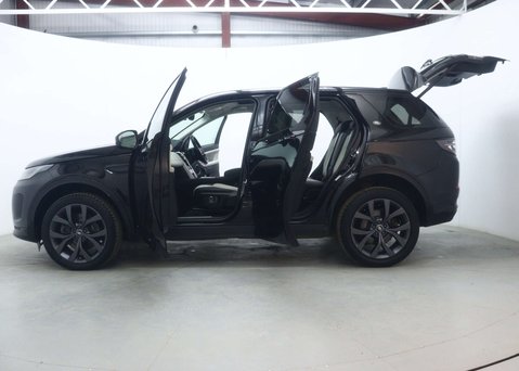 Land Rover Discovery Sport 2.0 P250 MHEV R-Dynamic SE SUV 5dr Petrol Auto 4WD Euro 6 (s/s) (249 ps) 64