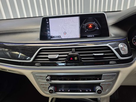BMW 7 Series 3.0 740d M Sport Saloon 4dr Diesel Auto xDrive Euro 6 (s/s) (320 ps) 30