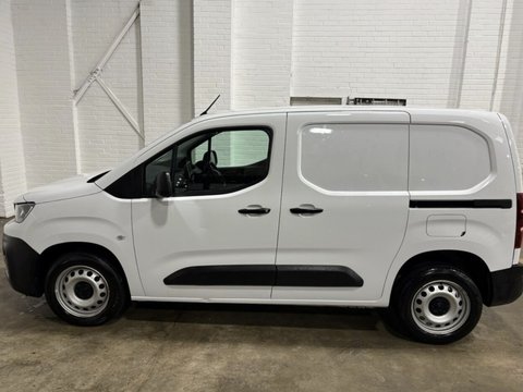 Peugeot Partner BLUEHDI PROFESSIONAL PREMIUM PLUS L1 9