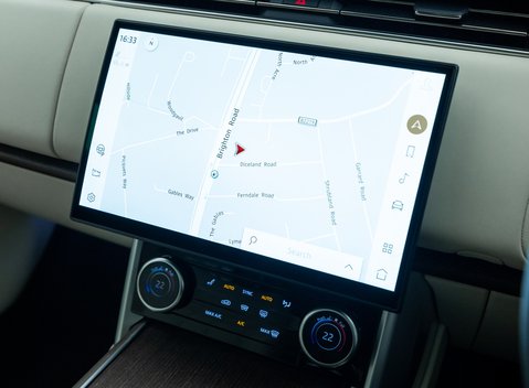 Land Rover Range Rover P400 HSE 16