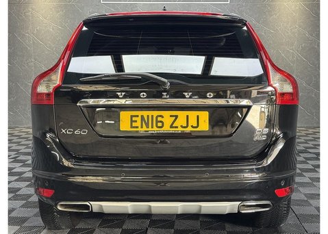 Volvo XC60 2.4 D5 SE Lux Nav SUV 5dr Diesel Auto AWD Euro 6 (s/s) (220 ps) 7