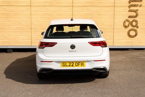 Volkswagen Golf LIFE TSI 6