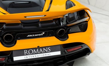 McLaren 720S Performance 23