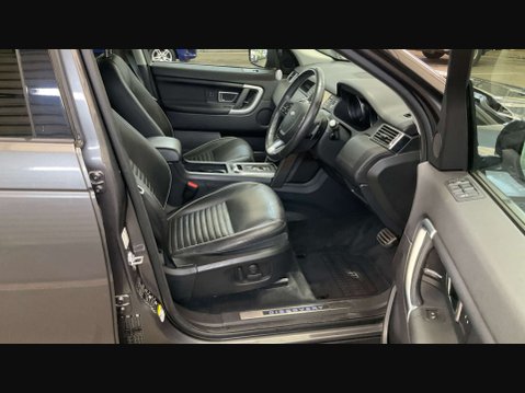 Land Rover Discovery Sport 2.0 Discovery Sport Dynamic Luxury HSE Si4 Auto 4WD 5dr 11