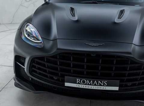 Aston Martin DBX 707 28