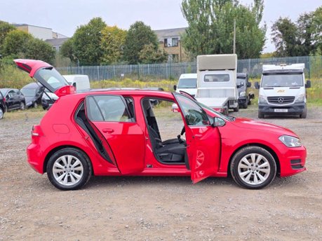Volkswagen Golf 1.6 TDI BlueMotion Tech SE Hatchback 5dr Diesel DSG Euro 5 (s/s) (105 ps) 17