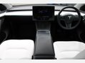 Tesla Model Y LONG RANGE 12