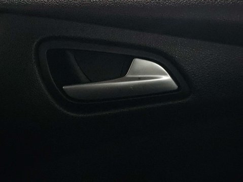 Ford Focus 1.0 Titanium 5dr 41