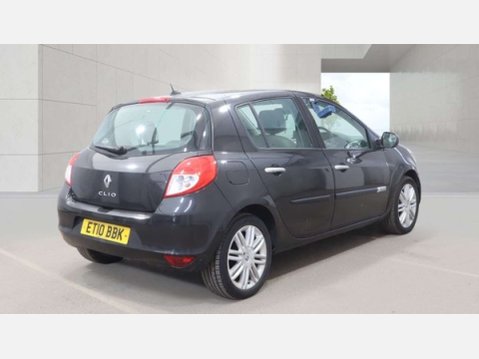 Renault Clio 1.6 VVT Initiale TomTom Hatchback 5dr Petrol Auto Euro 4 (111 ps) 2