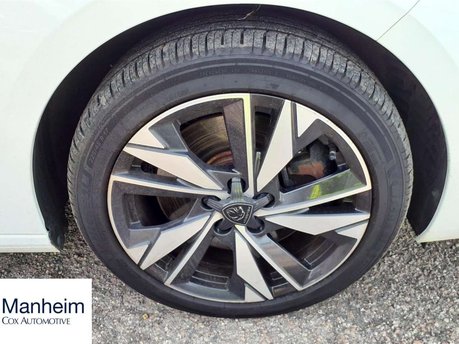 Peugeot 308 1.6 12.4kWh Allure Hatchback 5dr Petrol Plug-in Hybrid e-EAT Euro 6 (s/s) ( 4