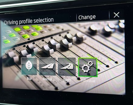 Skoda Superb 2.0 Superb SE Technology TDI 5dr 53