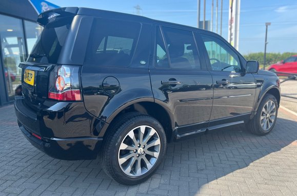Land Rover Freelander 2.2 SD4 DYNAMIC AUTO 9