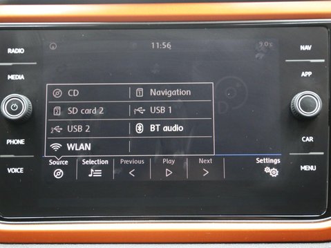 Volkswagen T-Roc 1.5 TSI EVO Design DSG Euro 6 (s/s) 5dr 16