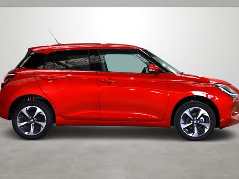 Suzuki Swift Ultra 1.2 Mild Hybrid 7