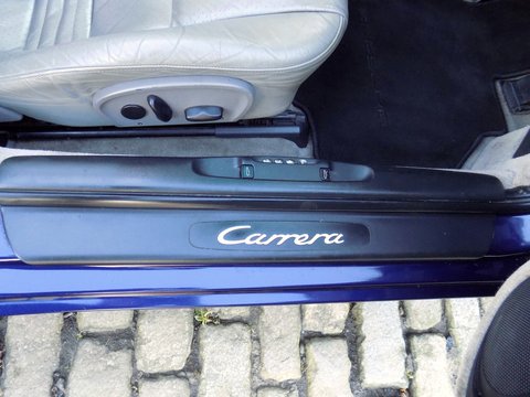 Porsche 911 CARRERA 2 CONVERTIBLE 28