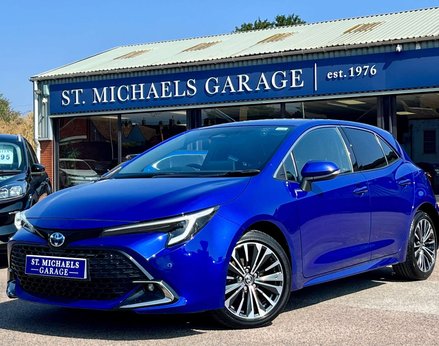 Toyota Corolla 1.8 Corolla Design HEV CVT 5dr 1