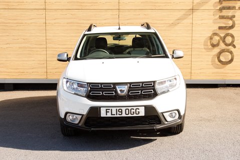 Dacia Sandero Stepway ESSENTIAL SCE 5