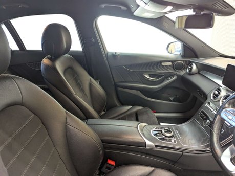 Mercedes-Benz C Class 2.0 C 220 AMG Line D Auto 4dr 28