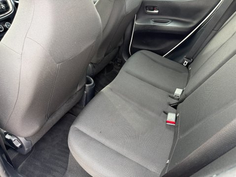 Toyota Aygo X VVT-I PURE 33
