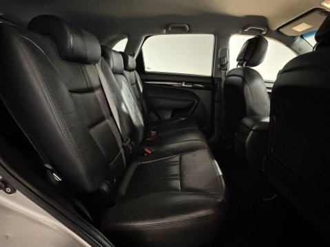 Kia Sorento CRDI KX-2 17