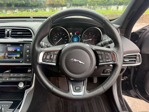 Jaguar XE 2.0 XE R-Sport D AWD Auto 4WD 4dr 24