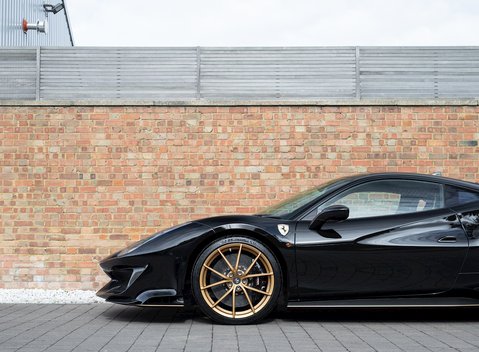 Ferrari 488 Pista 33
