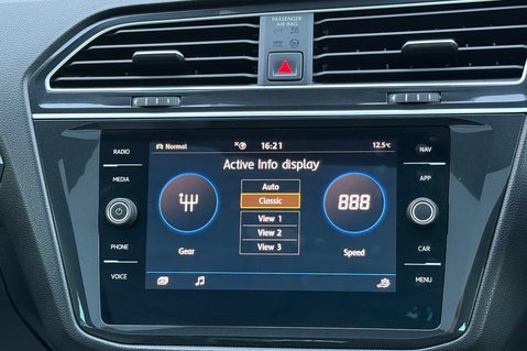 Volkswagen Tiguan R-LINE TECH TDI 4MOTION DSG -TOWBAR -ELECTRIC TAILGATE -KEYLESS -CARPLAY 45