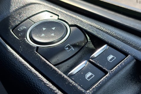 Ford Tourneo Custom 320 Titanium X L2 170 ps Automatic - 8 Seater 43