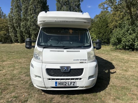 Peugeot Boxer AUTOCRUISE OAKMONT 4 BERTH 3.0 LOW PROFILE ISLAND BED 27