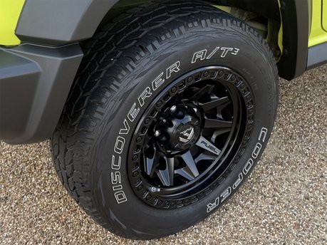 Suzuki Jimny ALLGRIP by STORM CUSTOMS 36