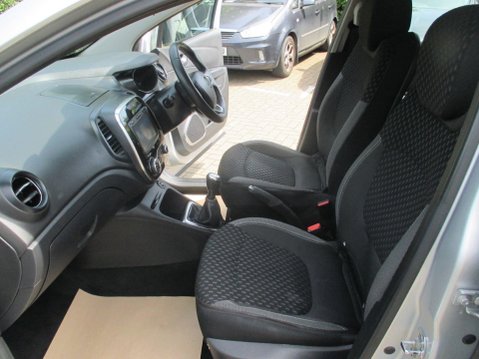 Renault Captur 0.9 TCe ENERGY Dynamique Nav Euro 6 (s/s) 5dr 25