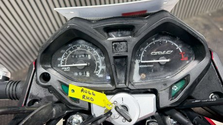 Honda CB GLR 125 2016 17K PROJECT BIKE SPARES OR REPAIR 125CC COMMUTER BIKE 8