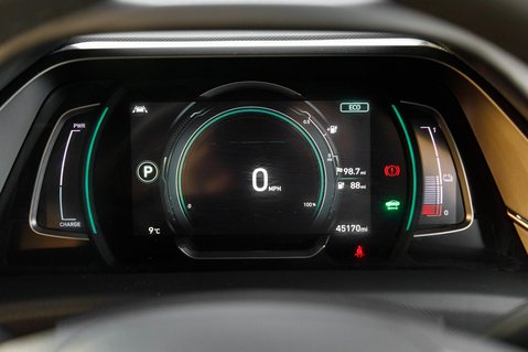 Hyundai IONIQ PREMIUM 11