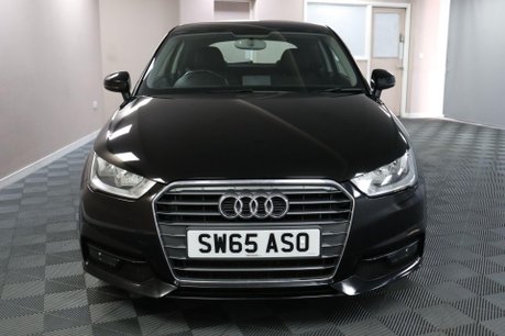 Audi A1 TFSI SPORT 2