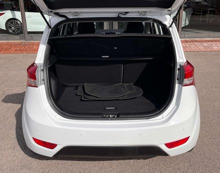 Hyundai ix20 1.6 ix20 SE Nav MPI Auto 5dr 52