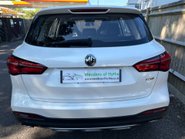 MG HS 1.5 EXCLUSIVE DCT 5 Dr AUTOMATIC 5