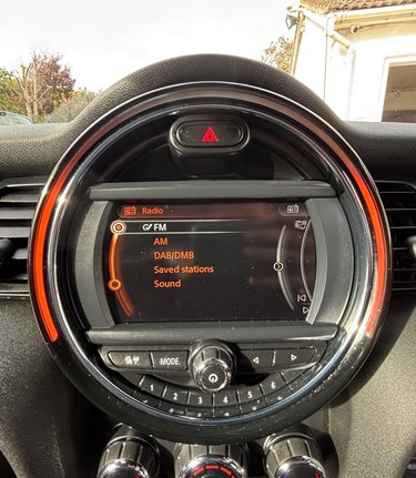 Mini Hatch COOPER 1.5 CHILLI LOOK! JUST 46000 MILES! SERVICE HISTORY! MINI CONNECTED 3