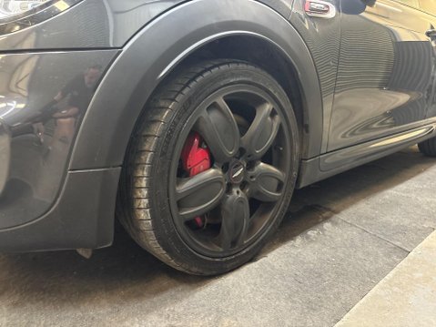 Mini Hatch 2.0 John Cooper Works Euro 6 (s/s) 3dr 42