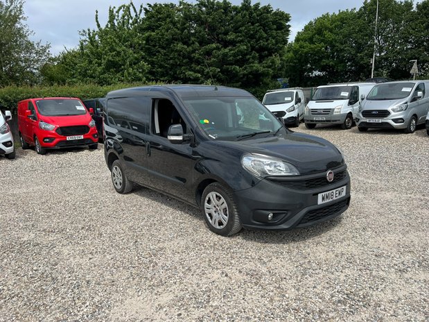 Fiat Doblo SWB L1H1 Low Roof Tecnico Air Con Sensors EURO 6 NO VAT 4
