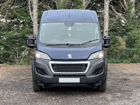 Peugeot Boxer 2.2 440 17seat Non-D1 accessible Minibus Lite with full width ramp L4 H2 Eu 9