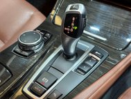 BMW 5 Series 2.0 520d Luxury Touring 5dr Diesel Auto Euro 6 (s/s) (190 ps) 37