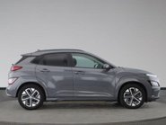 Hyundai KONA PREMIUM 4