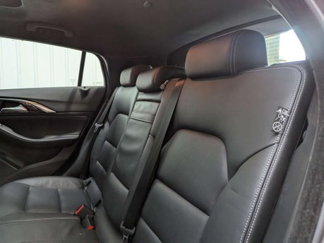 Infiniti Q30 2.1 Q30 Premium Tech D Semi-Auto 5dr 68