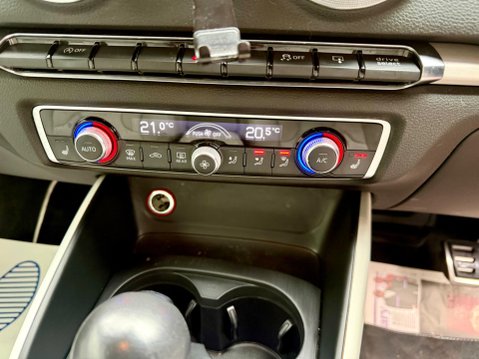 Audi S3 2.0 TFSI S Tronic quattro Euro 6 (s/s) 3dr (Nav) 12