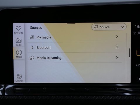 Volkswagen Golf 1.5 TSI R-Line Euro 6 (s/s) 5dr 16