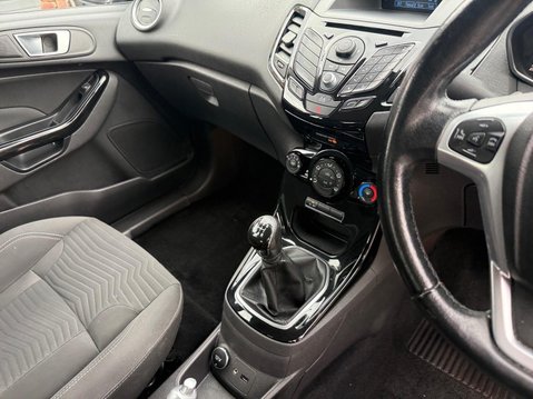 Ford Fiesta 1.0T EcoBoost Zetec Euro 5 (s/s) 5dr 15